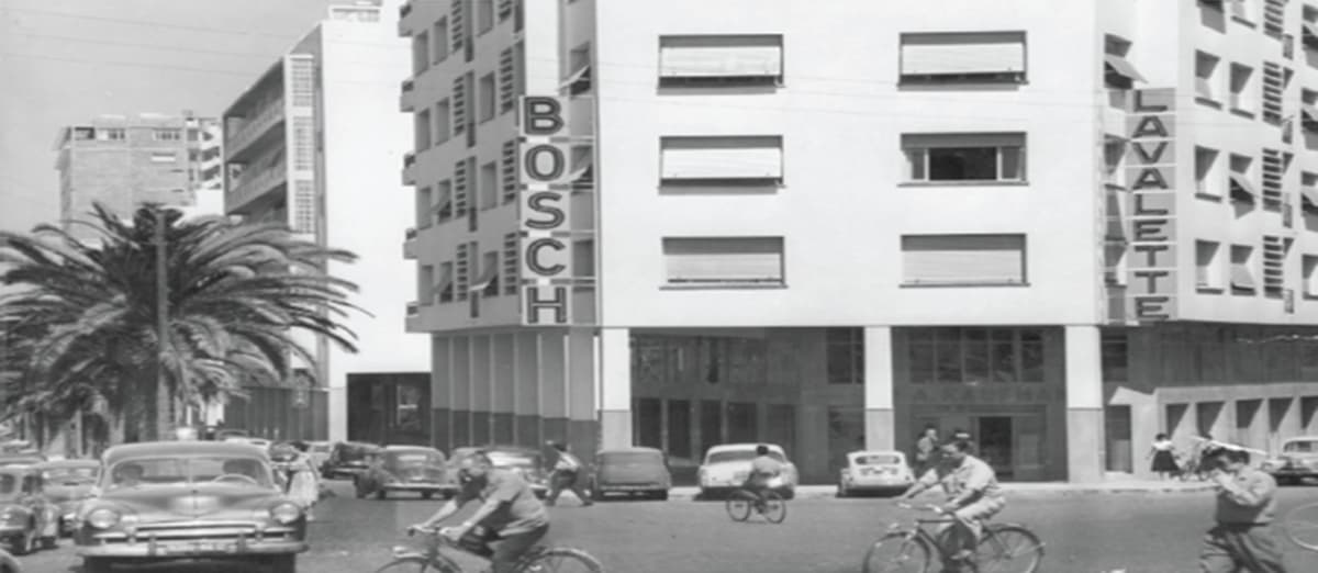 Années 50 — Expansion commerciale